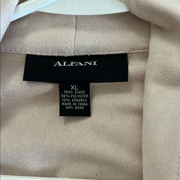 Waterfall Jacket - Picture 2 of 3